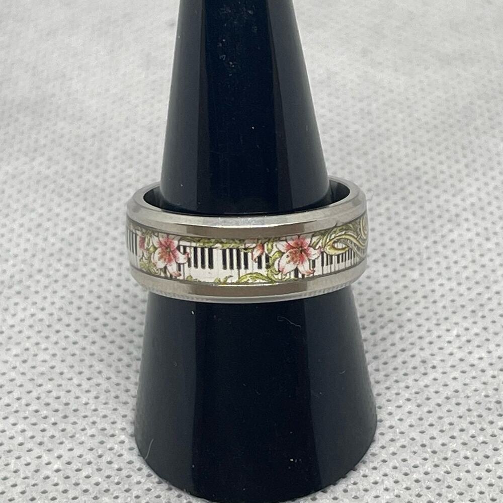Music Lover Floral Keyboard Piano Treble Clef Stainless Steel Band Ring Size 9